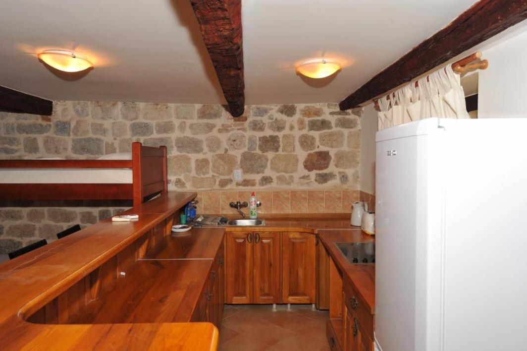 Apartments Monika Old Town Kotor Dış mekan fotoğraf