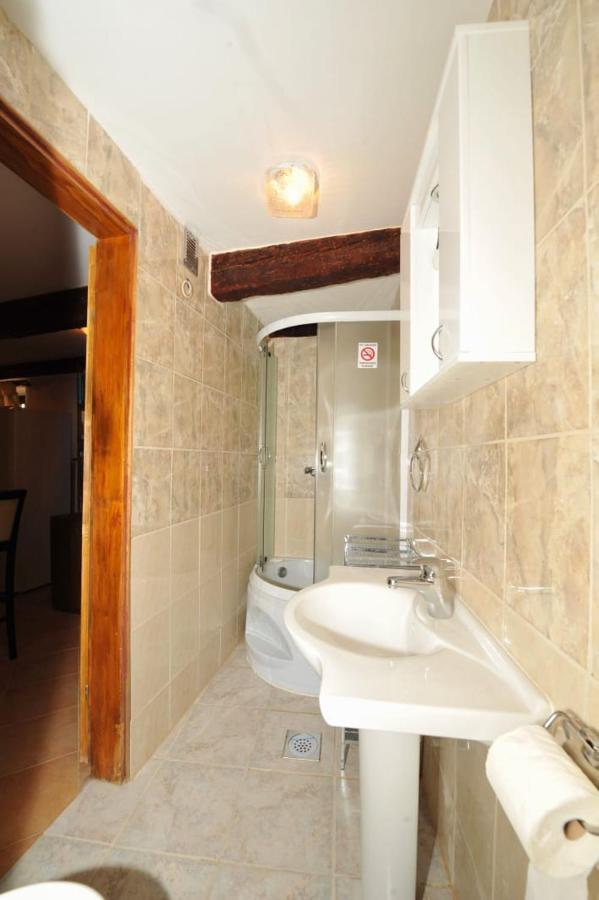 Apartments Monika Old Town Kotor Dış mekan fotoğraf