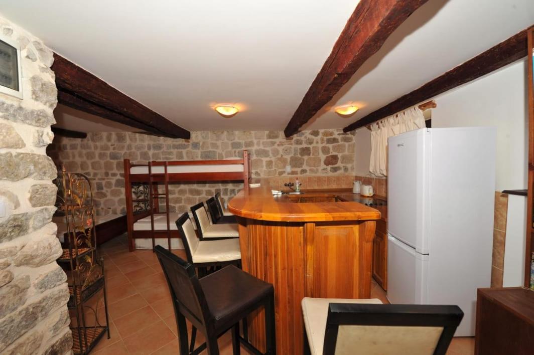 Apartments Monika Old Town Kotor Dış mekan fotoğraf